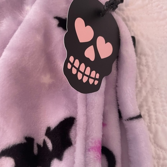 Betsey Johnson Halloween cat purple ultra soft plush throw blanket 50x 70 - Picture 4 of 4